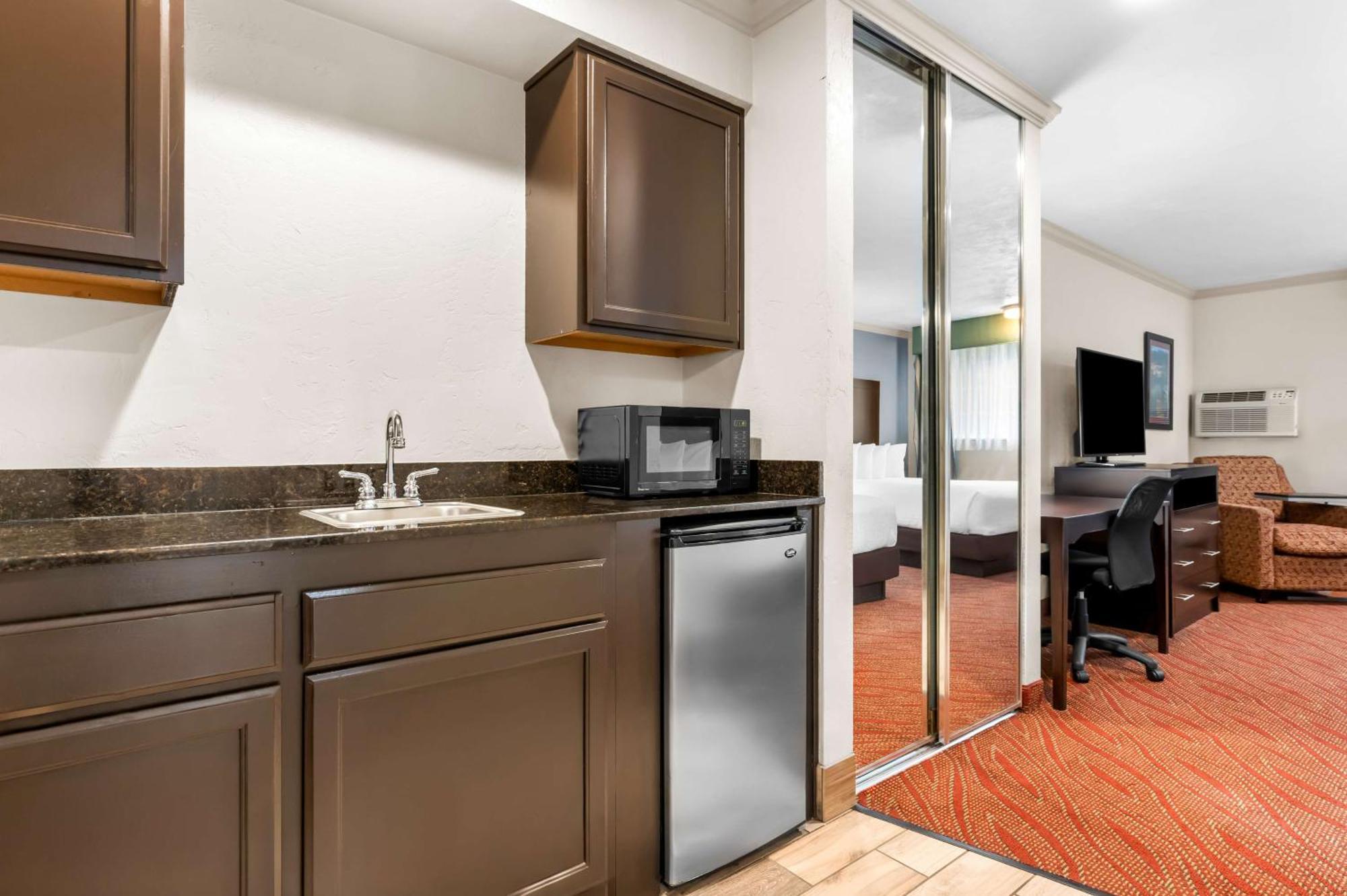 Best Western Plus Parkway Inn Wilsonville Eksteriør bilde